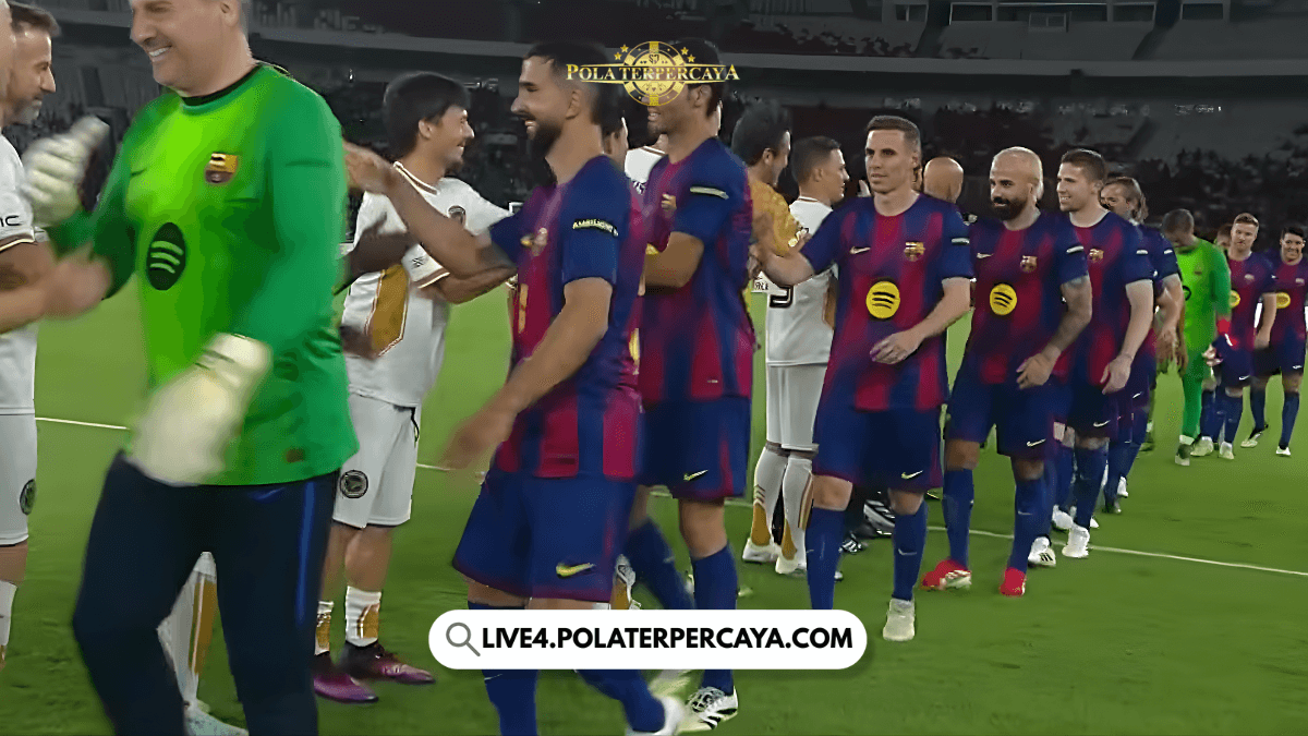 HEBOH! LEGENDA BARCELONA GUNCANG GBK, FANS MEMBLUDAK